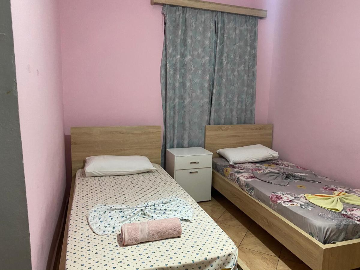 Guesthouse Sense ติรานา ภายนอก รูปภาพ