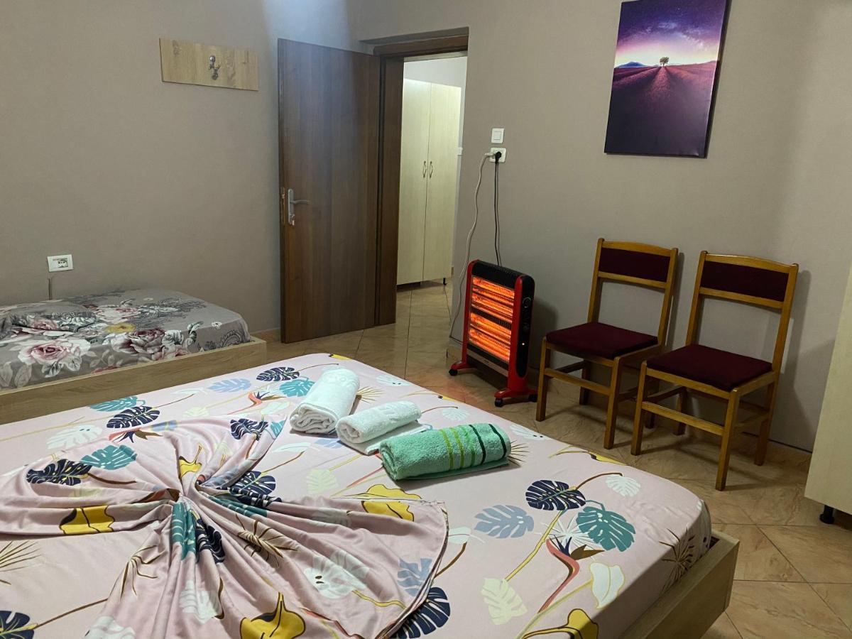 Guesthouse Sense ติรานา ภายนอก รูปภาพ