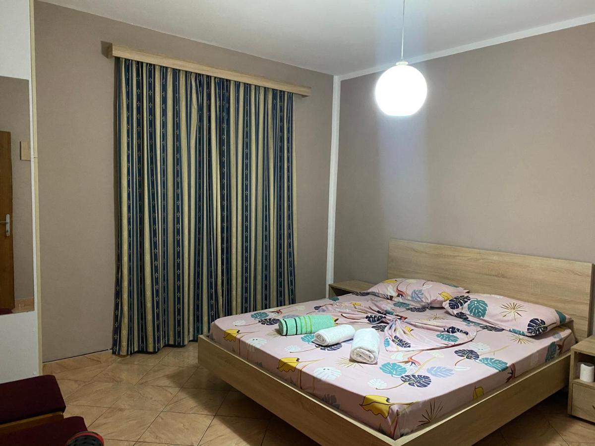 Guesthouse Sense ติรานา ภายนอก รูปภาพ